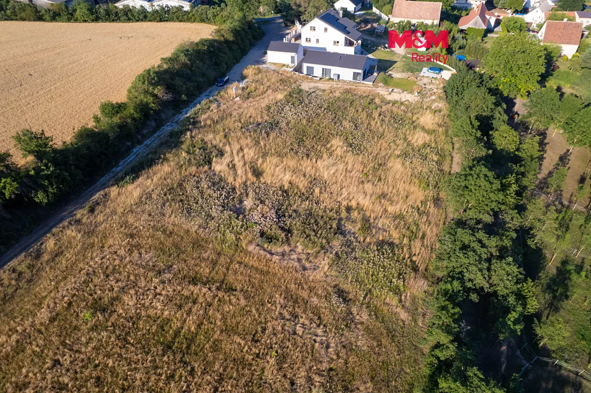 Prodej stavebního pozemku 1025 m²